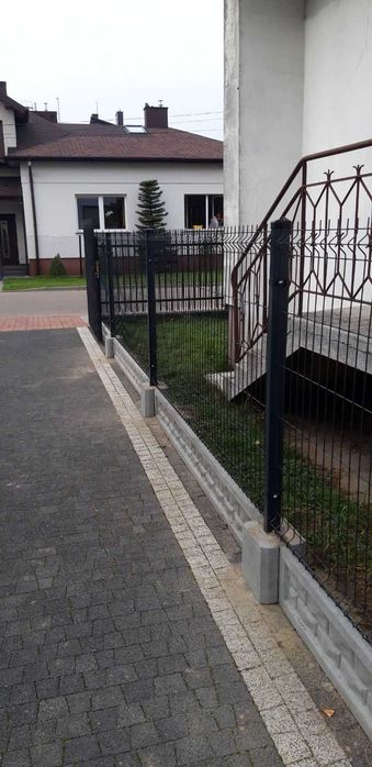 Ogrodzenie panelowe 153 cm fi 4 mm + Montaż Komplet