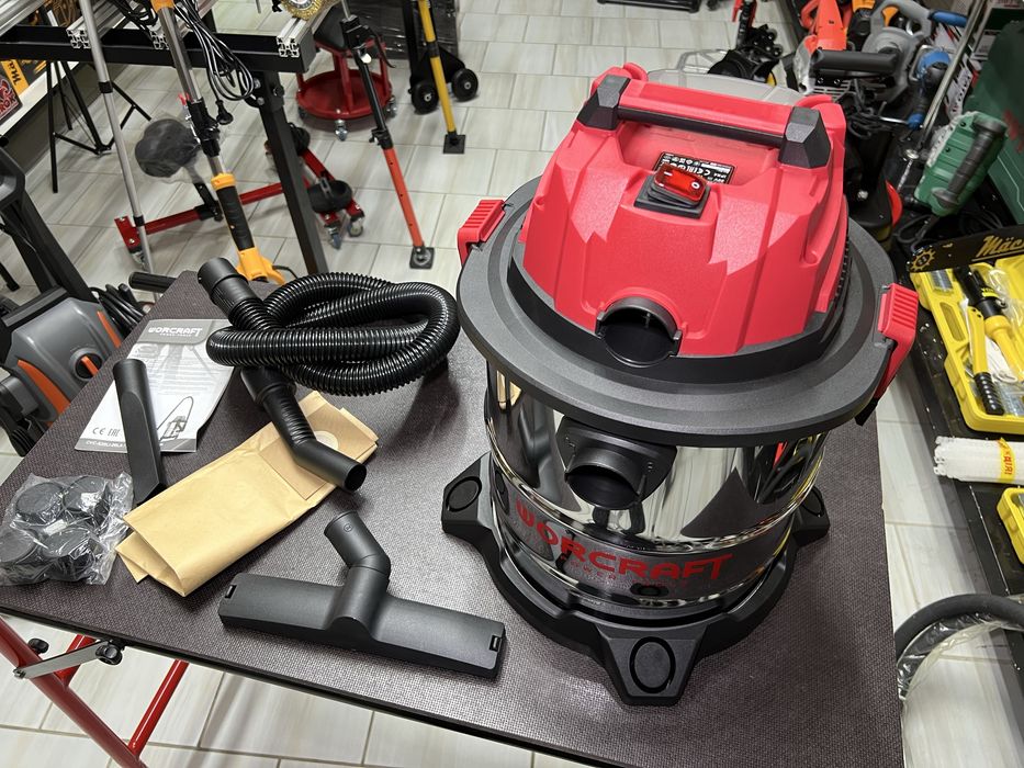 Аккумуляторный строительный пылесос WORCRAFT CVC-S20Li-20LA