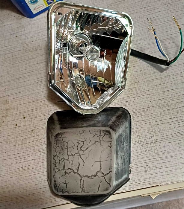 Продам фару на Bse