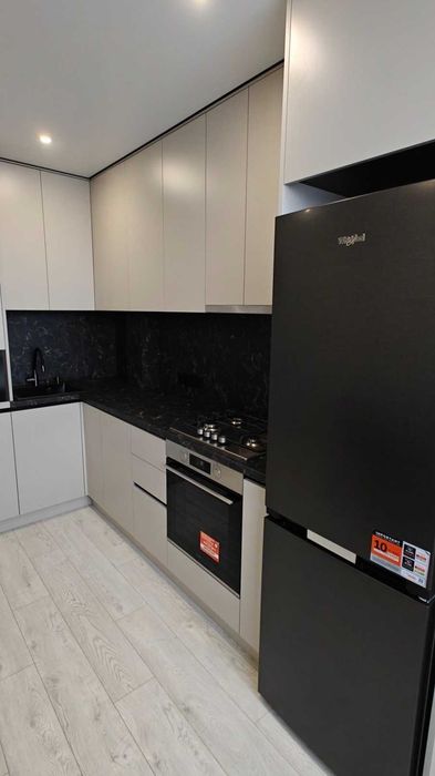 Продам 1 кімнатную квартіру ЖК Оранж Пакр