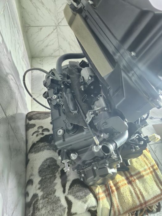 Motor yamaha yzf r6
