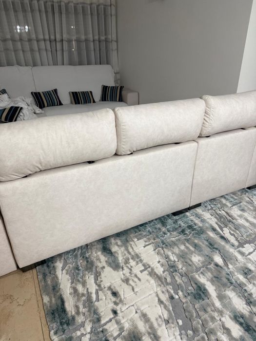 Sofa cor bege, usado so 5 meses