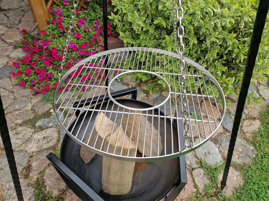 Grill ogniskowy trójnóg - kociołek