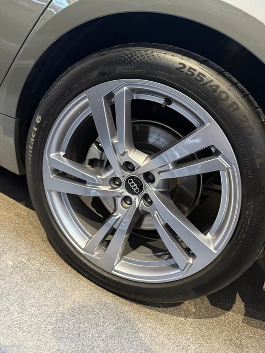 Felgi oryginał Audi 8,5Jx20H2 20 cali ET30 jak nowe