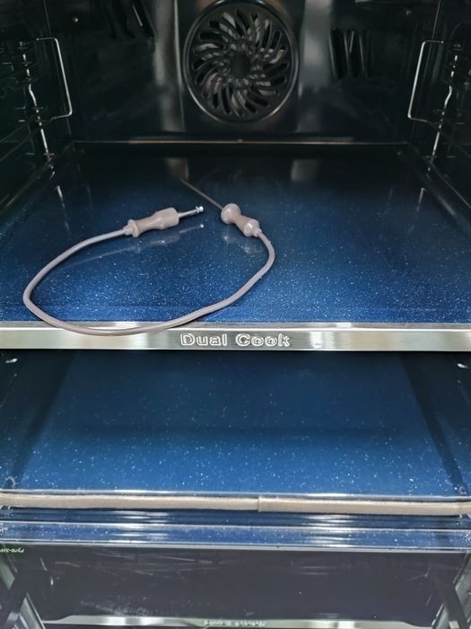 Вбудована духовка з піролітичною очисткою Samsung Dual Cook 76L