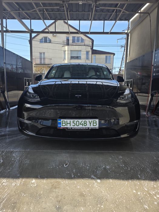 Tesla Y Performance