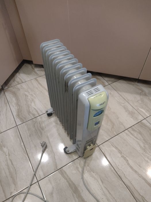 Обігрівач масляний SCARLET