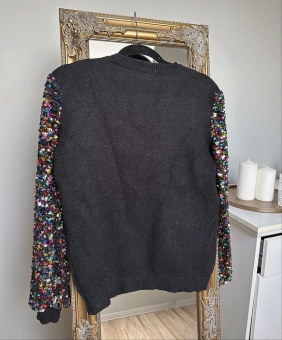 Sweter z cekinowymi rękawami dollyglamshop