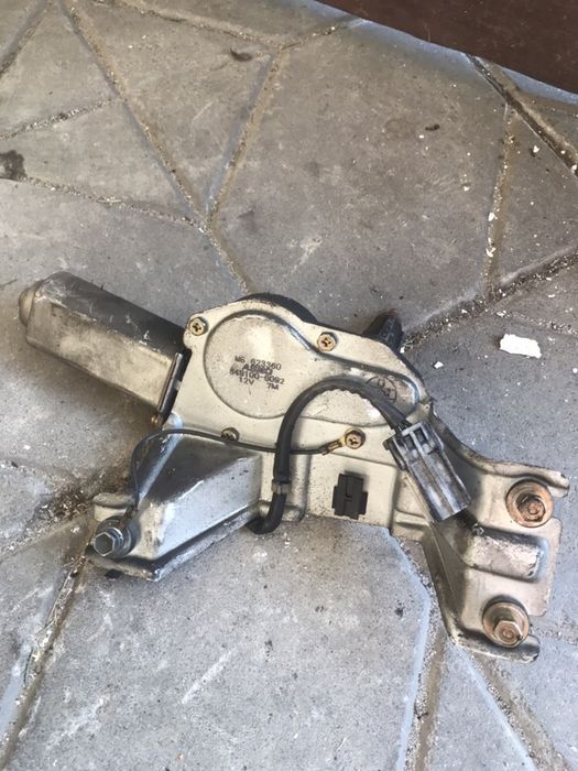 Silniczek wycieraczek klapy tylnej Mitsubishi pajero 1, 2