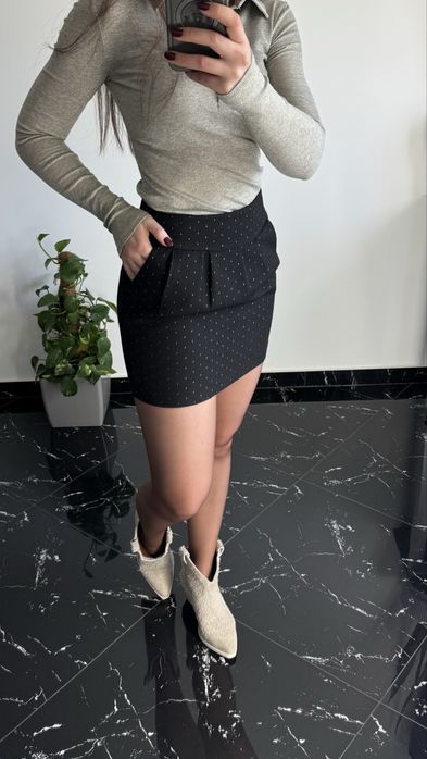 Міні спідниця від бренду Kookai xs р.