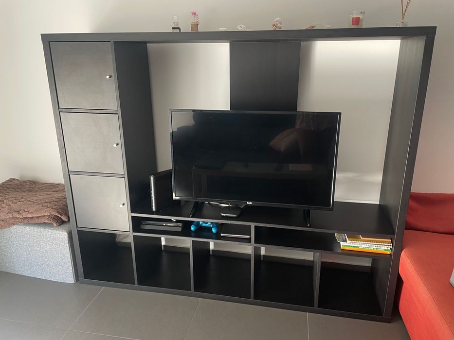 Móvel de Tv com prateleiras