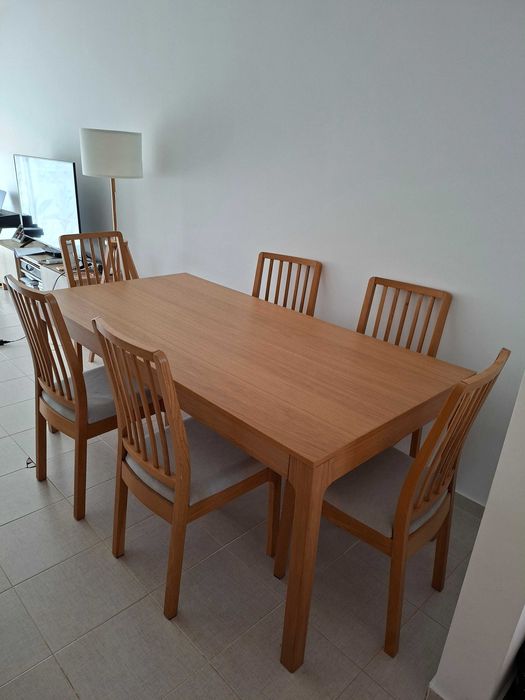 Mesa jantar extensível IKEA EKEDALEN em carvalho e conjunto 6 cadeiras