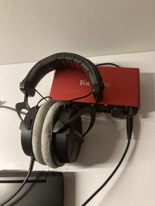Zestaw studyjny: Focusrite Scarlett 2i2 3rd Gen + AKG P120 + Beyerdynamic DT 990 Pro