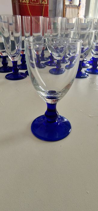 Conjunto de copos pé azul