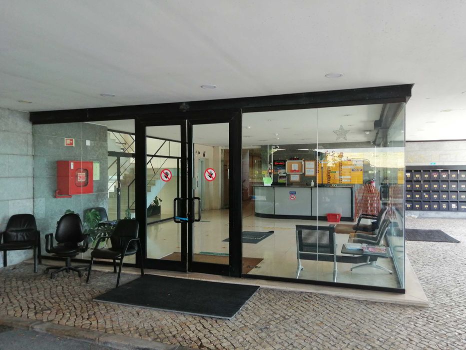 Estacionamento Estação Monte Abrão