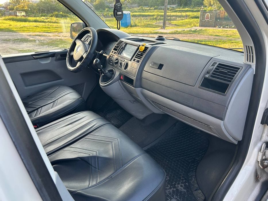 Volkswagen Transporter Т5. 2006рік