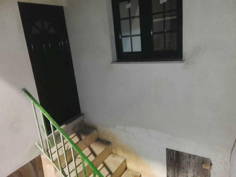 Vendo uma casa em porrais murca