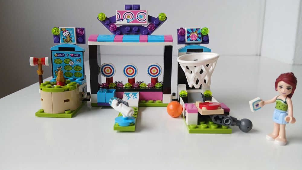 Lego Friends 41127 automaty w parku rozrywki