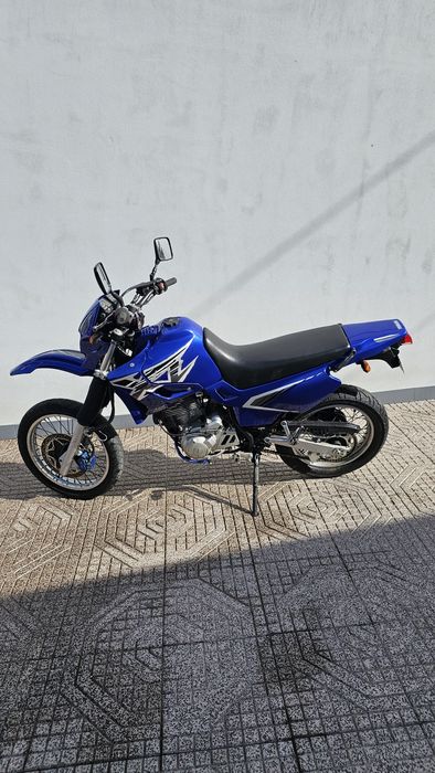 Yamaha XT600 Azul