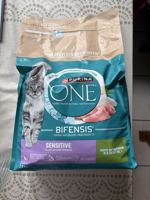 Karma dla kota Purina One Sensitive 2,8 kg