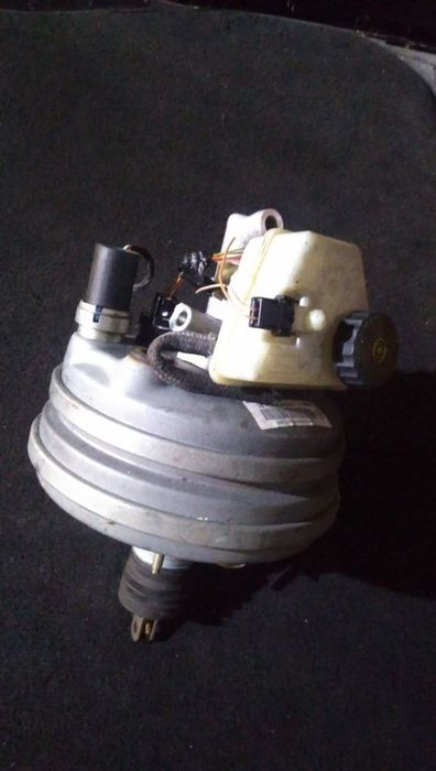 Servofreio Mercedes-Benz E-Class (W210)