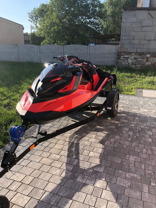 Rxp 300 RS z flybordem