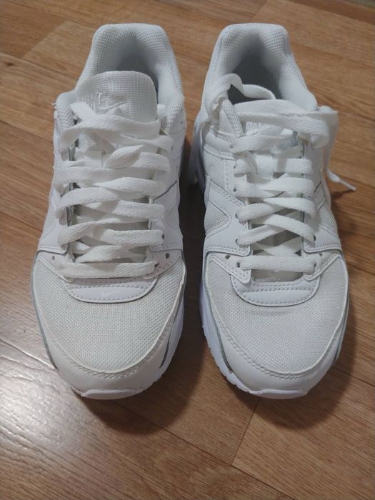 Кросівки Nike 38 розмір