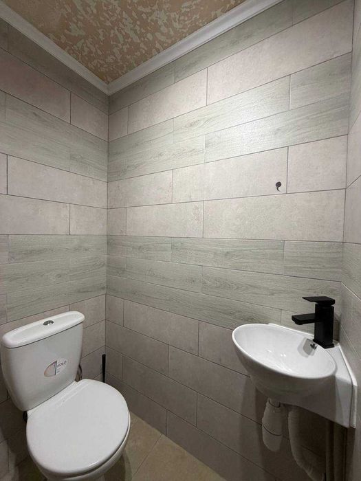 Продаж 4 кім квартири з ремонтом. Центр)