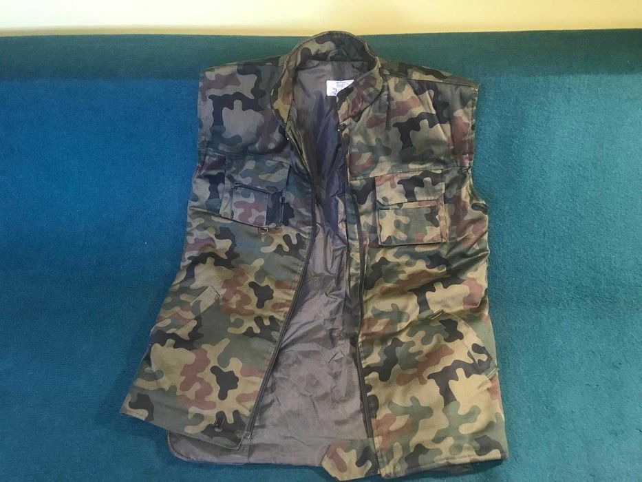 Myśliwskie – kurtka, spodnie, kamizelka, czapka, maskujące, w teren