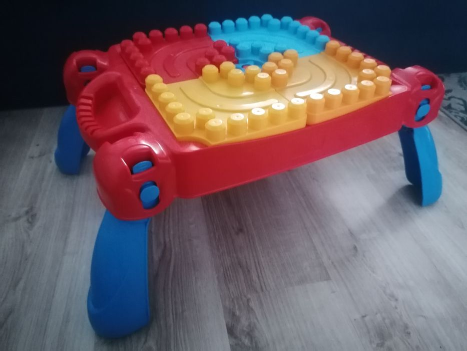 Stolik na klocki mega blocs