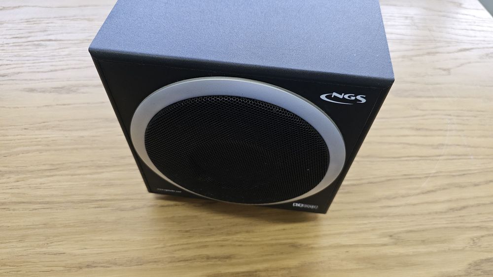 Subwoofer preto NGS