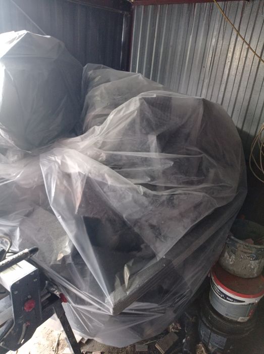 Resztki styropianu swisspor z budowy  - szary i bialy