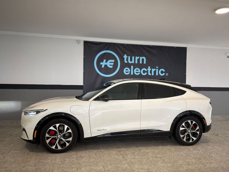 Ford Mustang Mach-E 75.7 kWh Premium AWD