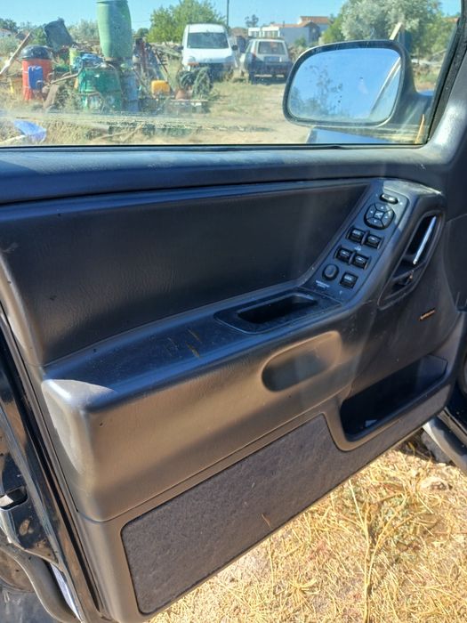 Vendo carro usado em bom estado para mais informacoes contactar por chamada telefonica por favor foto 4