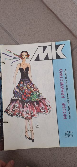 Modne Krawiectwo- pelny rocznik 1977, Vintage PRL