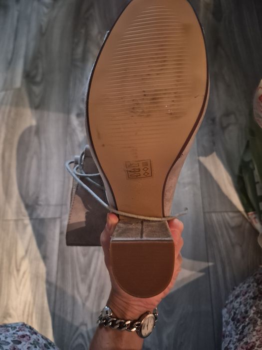 Sandaly wiazane damskie