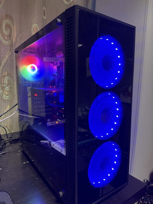 Torre de Gaming i7 8700+Vega64 8Gb +16Gb+SSD500Gb