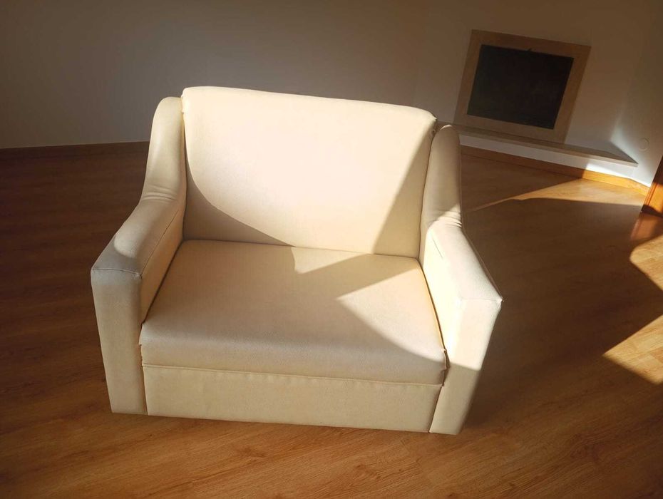 Sofa de 2 lugares e 4 puffs