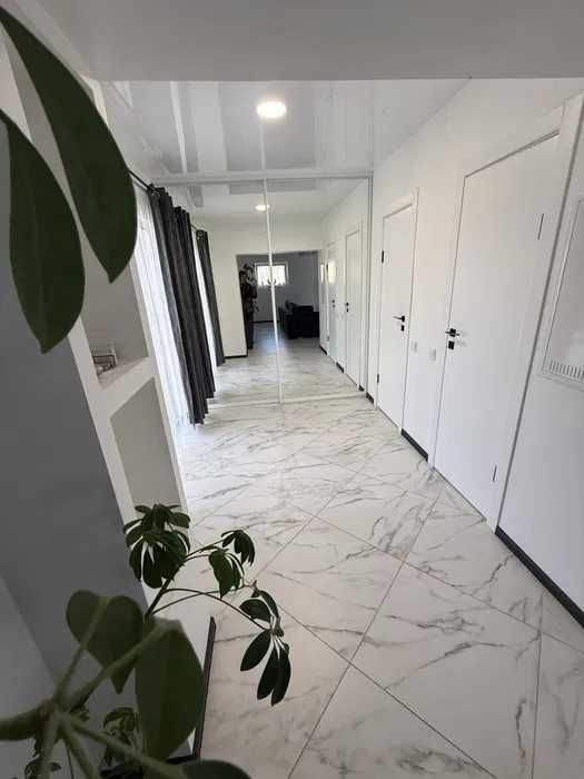 Будинок зі стильним ремонтом