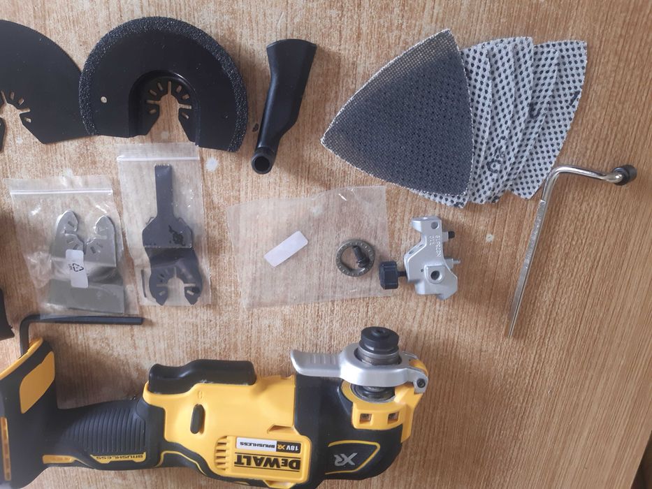 Narzędzie wielofunkcyjne  DeWALT