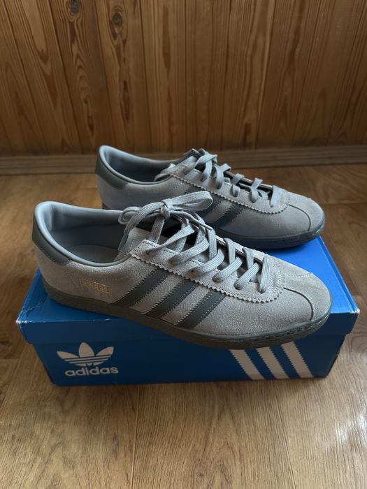 Кроссовки Adidas Stadt