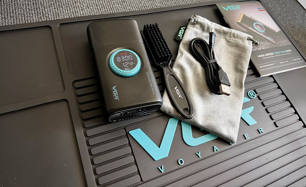 Електробритва (Шейвер)VGR V-378, IPX6, до 100 хв бездротової роботи.