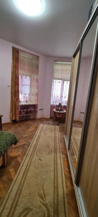 Продаж 1 кімн.квартира  27.10 м² 1/3 ц. вул.Клепарівська  75000$