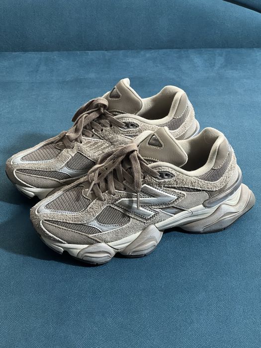 Жіночі кросівки New Balance 9060, розмір 39 (24,5 см)