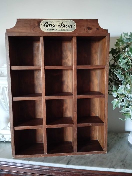 Móvel Expositor "Sabor Jovem - Shirts & Boxerss"