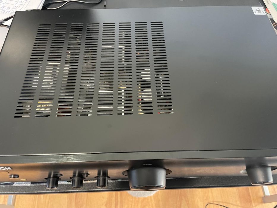 Wzmacniacz Denon PMA 520 AE czarny