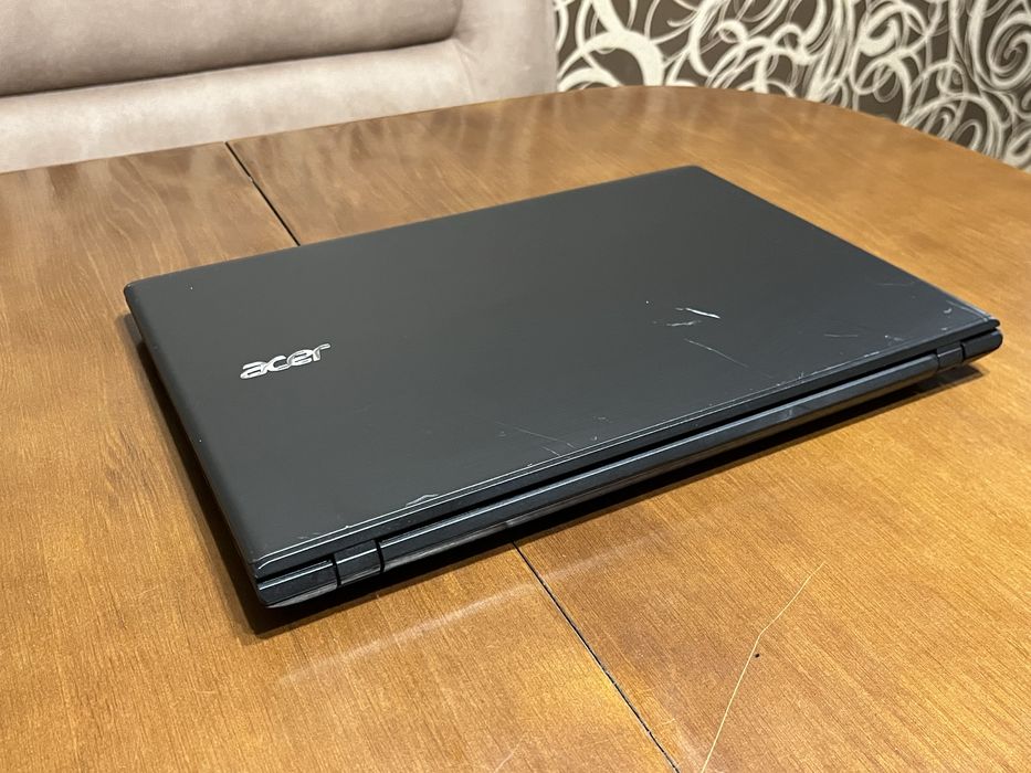 Ноутбук 15.6" Acer Aspire E 15 на Intel i5-7200U с 8ОЗУ/256SSD/HD