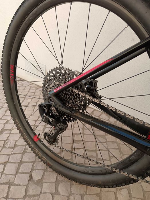 Bicicleta Cube Reaction Pro C:62
