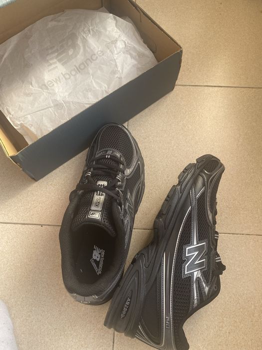 New Balance 740