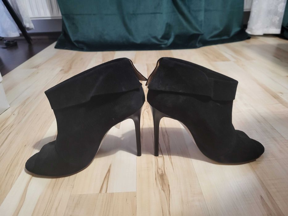 Prześliczne buty Badura r. 37 czarne zamsz j. Nowe